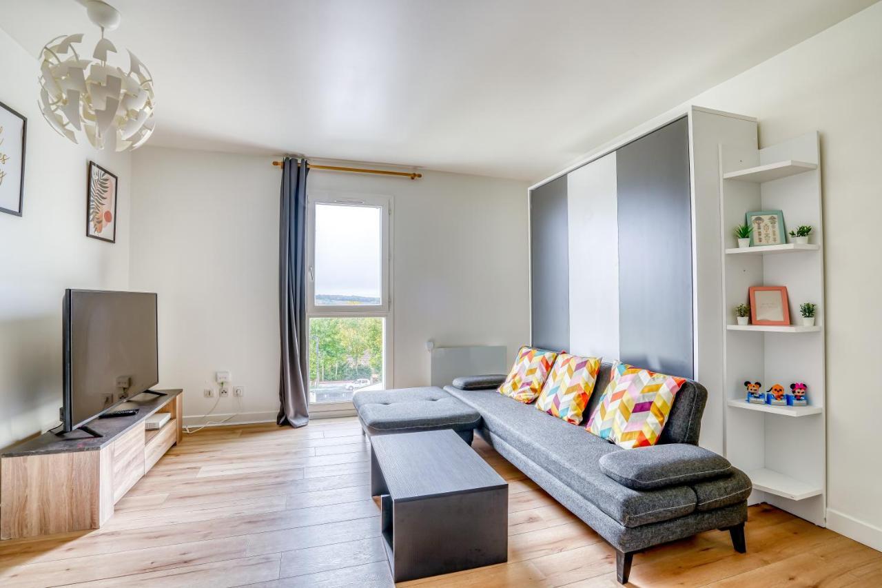 Le Convertible - Proche - Parking Prive Apartment *